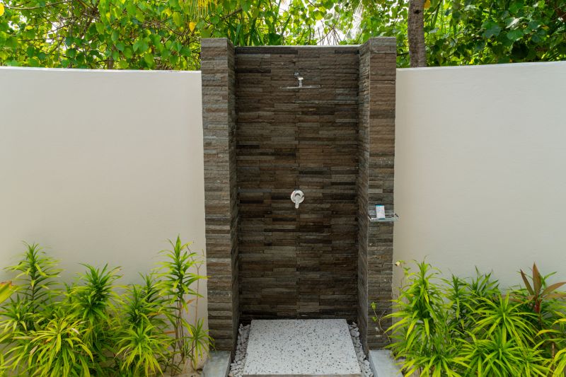 Stone Accented Shower